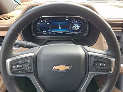 Used 2023 Chevrolet Tahoe Premier w/ Premium Package 2 image 21