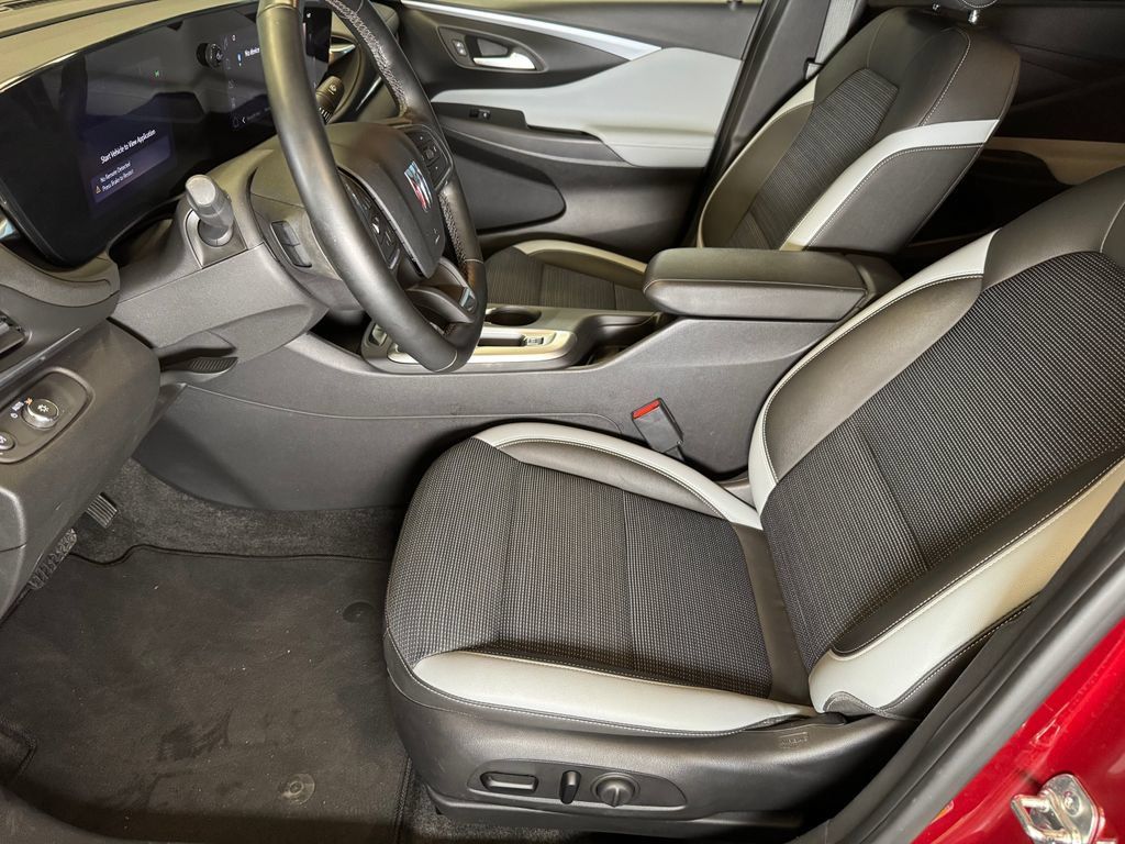 Used 2024 Buick Envista Preferred w/ Convenience I Package FWD image 20