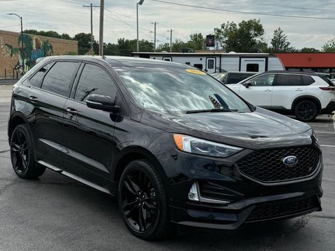 Used 2019 Ford Edge ST w/ Equipment Group 401A AWD/4WD image 2