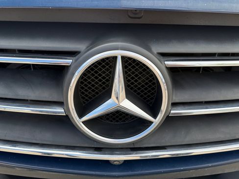 Used 2019 Mercedes-Benz Sprinter 2500 image 31