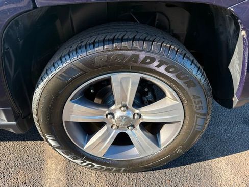 Used 2017 Jeep Compass High Altitude image 13