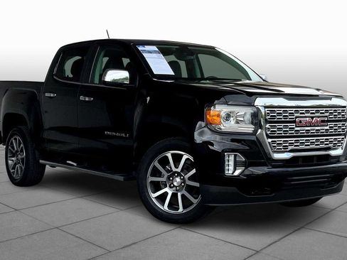 Used 2022 GMC Canyon Denali image 2