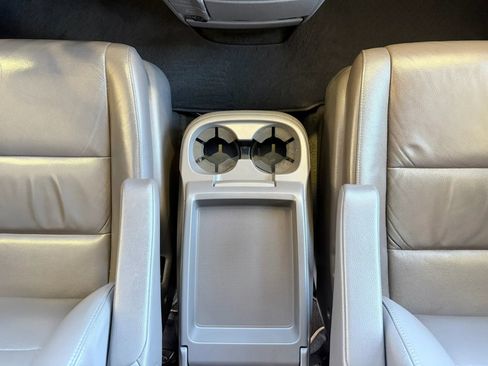 Used 2011 Honda Odyssey Touring image 12