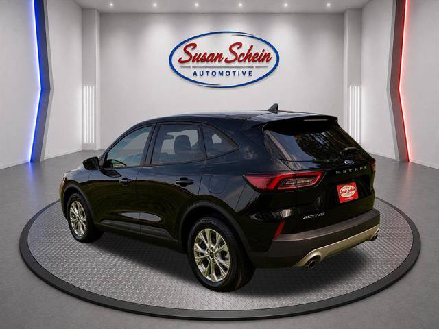 Used 2025 Ford Escape Active FWD image 6