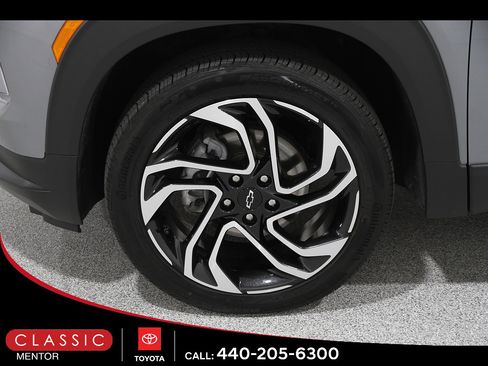 Used 2025 Chevrolet TrailBlazer RS w/ Driver Confidence Package AWD/4WD image 23