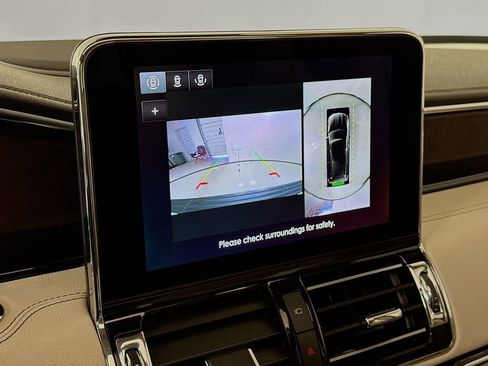 Used 2021 Lincoln Navigator L Reserve w/ Luxury Package image 15