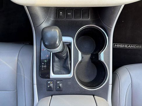 Used 2015 Toyota Highlander XLE image 20