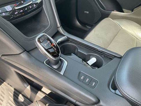 Used 2019 Cadillac XT5 Premium Luxury w/ LPO, Black Ice Package AWD/4WD image 25