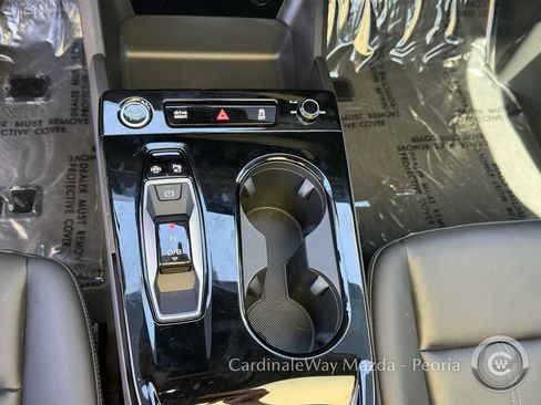 Used 2025 Audi A6 e-tron Premium w/ Ultra Package RWD image 29