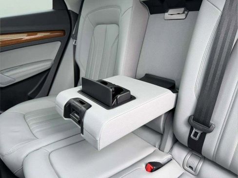 Certified 2023 Audi Q5 2.0T Premium Plus image 23