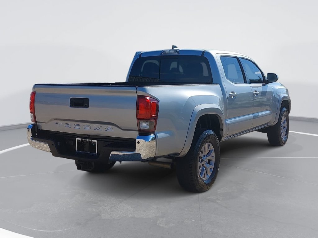 Used 2018 Toyota Tacoma SR5 RWD image 5