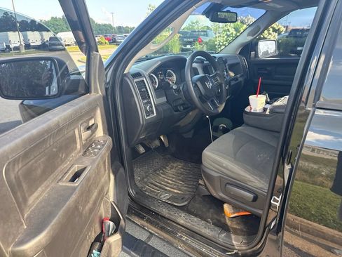 Used 2016 RAM 1500 Express w/ Black Ram 1500 Express Group AWD/4WD image 5