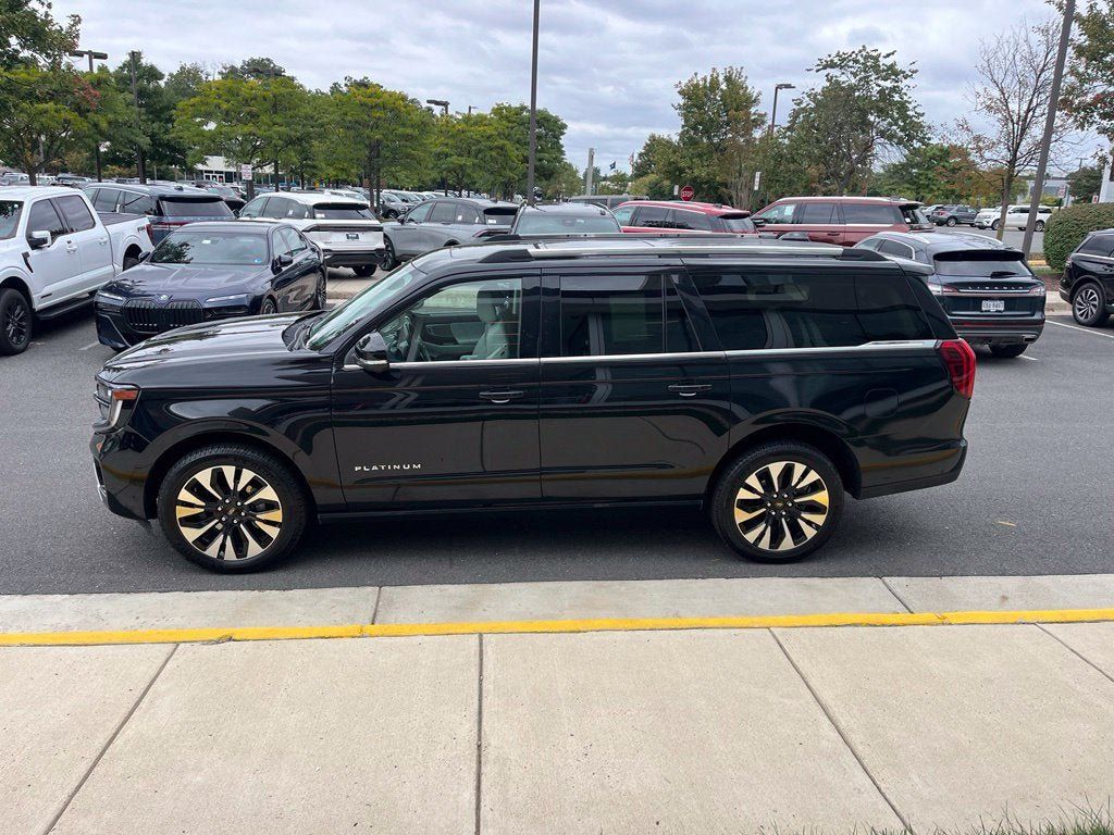 Used 2025 Ford Expedition Max Platinum w/ Driver's Package AWD/4WD image 6