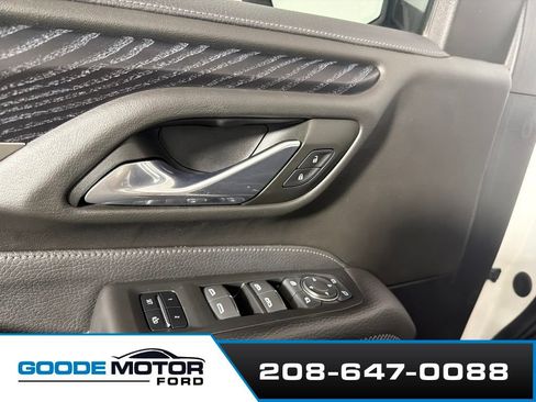 Used 2023 GMC Yukon XL Denali w/ Max Trailering Package AWD/4WD image 9