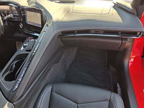Used 2024 Chevrolet Corvette Stingray Preferred Cpe w/ Z51 Performance Package RWD image 12