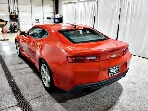 Used 2018 Chevrolet Camaro LT RWD image 30
