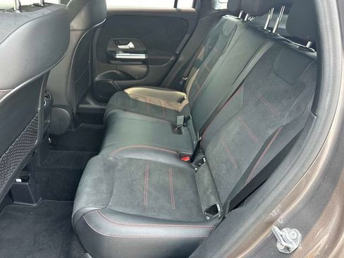 Certified 2023 Mercedes-Benz GLA 250 4MATIC image 11