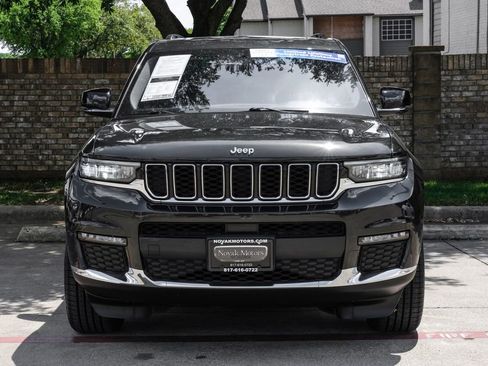 Used 2022 Jeep Grand Cherokee L Limited RWD image 11