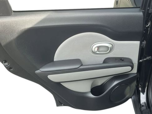 Used 2016 Kia Soul w/ Convenience Package image 25