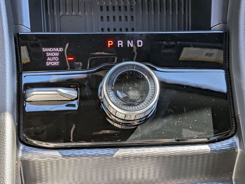 New 2026 Jeep Grand Cherokee Laredo image 16