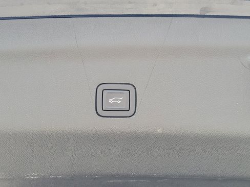 Used 2023 Cadillac Escalade ESV Sport Platinum image 20