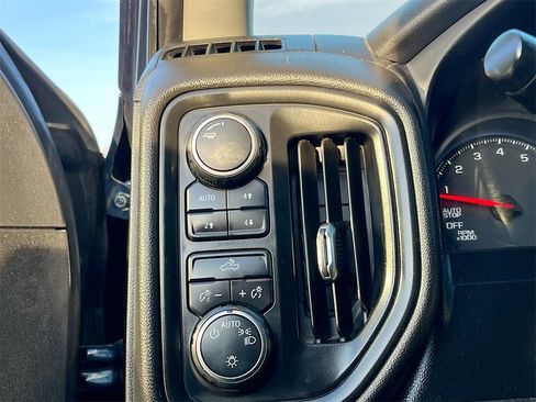 Used 2021 Chevrolet Silverado 1500 Custom Trail Boss image 10