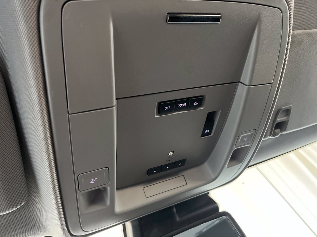 Used 2019 Chevrolet Silverado 3500 LTZ w/ Duramax Plus Package AWD/4WD image 15