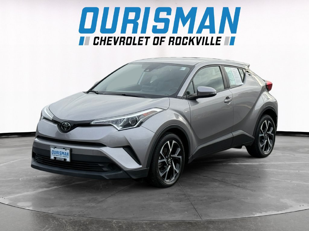 Used 2019 Toyota C-HR XLE FWD image 2