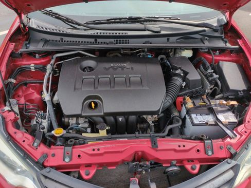 Used 2014 Toyota Corolla LE FWD image 40