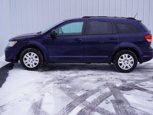 Used 2017 Dodge Journey SE image 3