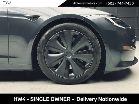 Used 2024 Tesla Model S AWD/4WD image 40