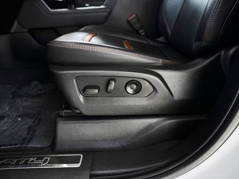 Used 2023 GMC Sierra 1500 AT4 w/ AT4 Premium Package image 27