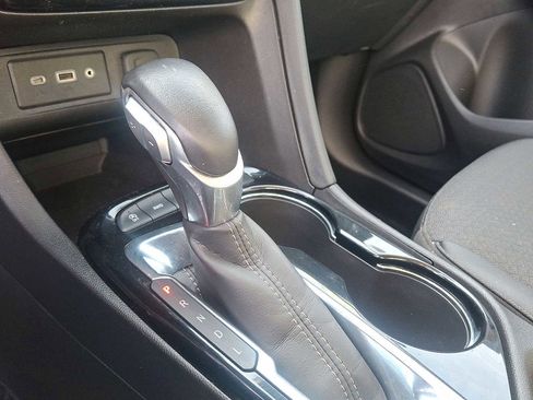 Used 2023 Buick Encore GX Select w/ Sport Touring Package image 11