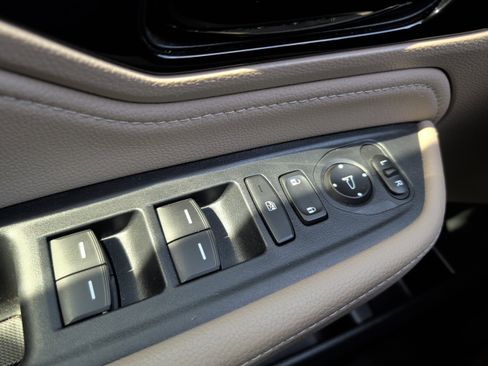 Used 2023 Honda Odyssey Touring image 13