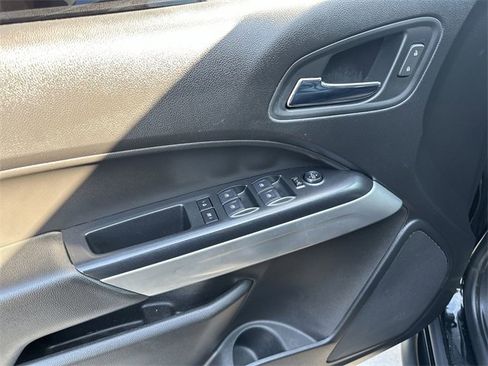 Used 2019 Chevrolet Colorado ZR2 image 15