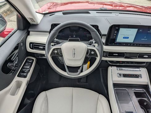 New 2025 Lincoln Aviator Reserve image 18