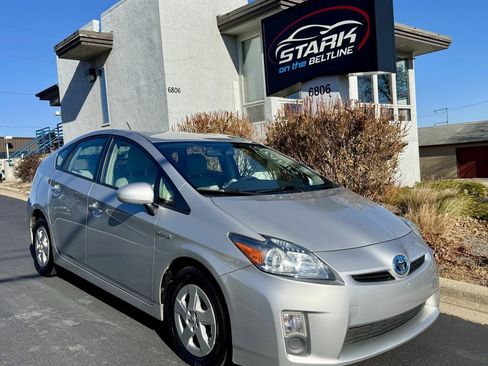 Used 2010 Toyota Prius Two image 2