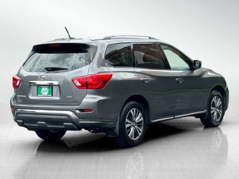 Used 2018 Nissan Pathfinder S AWD/4WD image 4