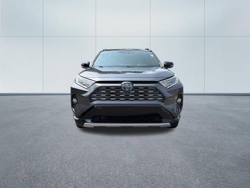 Used 2019 Toyota RAV4 XSE w/ Carpet Mat Package AWD/4WD image 3