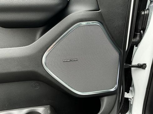 New 2026 RAM 1500 Laramie AWD/4WD image 14