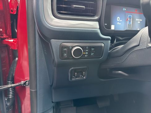 New 2026 Ford Maverick Lariat w/ Black Appearance Package image 18