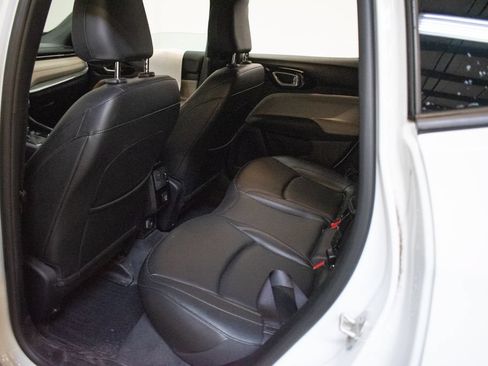 Used 2023 Jeep Compass Limited AWD/4WD image 21
