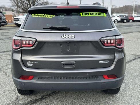 Used 2018 Jeep Compass Latitude w/ Safe & Security Group image 4