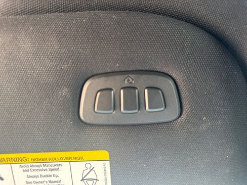 Used 2023 Ford F150 Platinum image 55