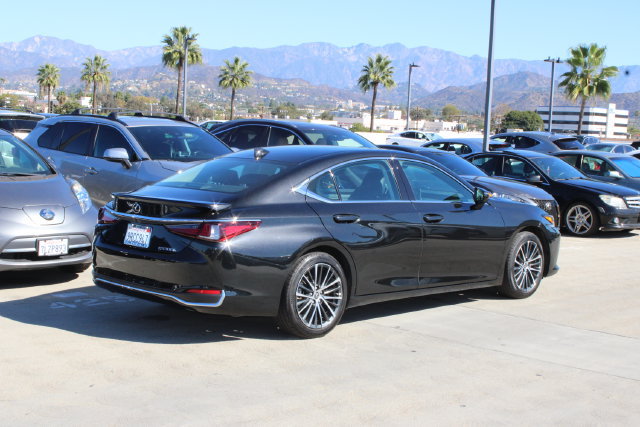 Certified 2025 Lexus ES 300h w/ Premium Package FWD image 21