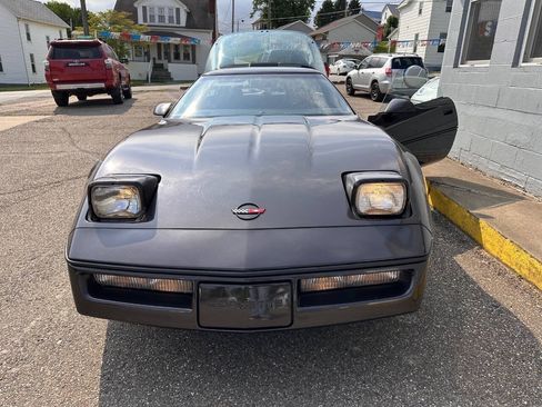 Used 1989 Chevrolet Corvette Coupe RWD image 17