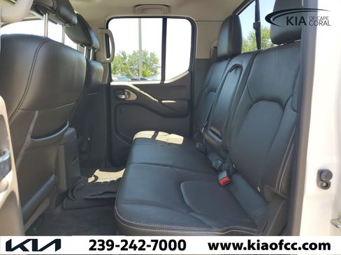 Used 2017 Nissan Frontier PRO-4X w/ Pro-4x Luxury Package AWD/4WD image 11