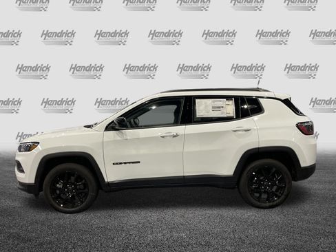 Certified 2026 Jeep Compass Latitude AWD/4WD image 7