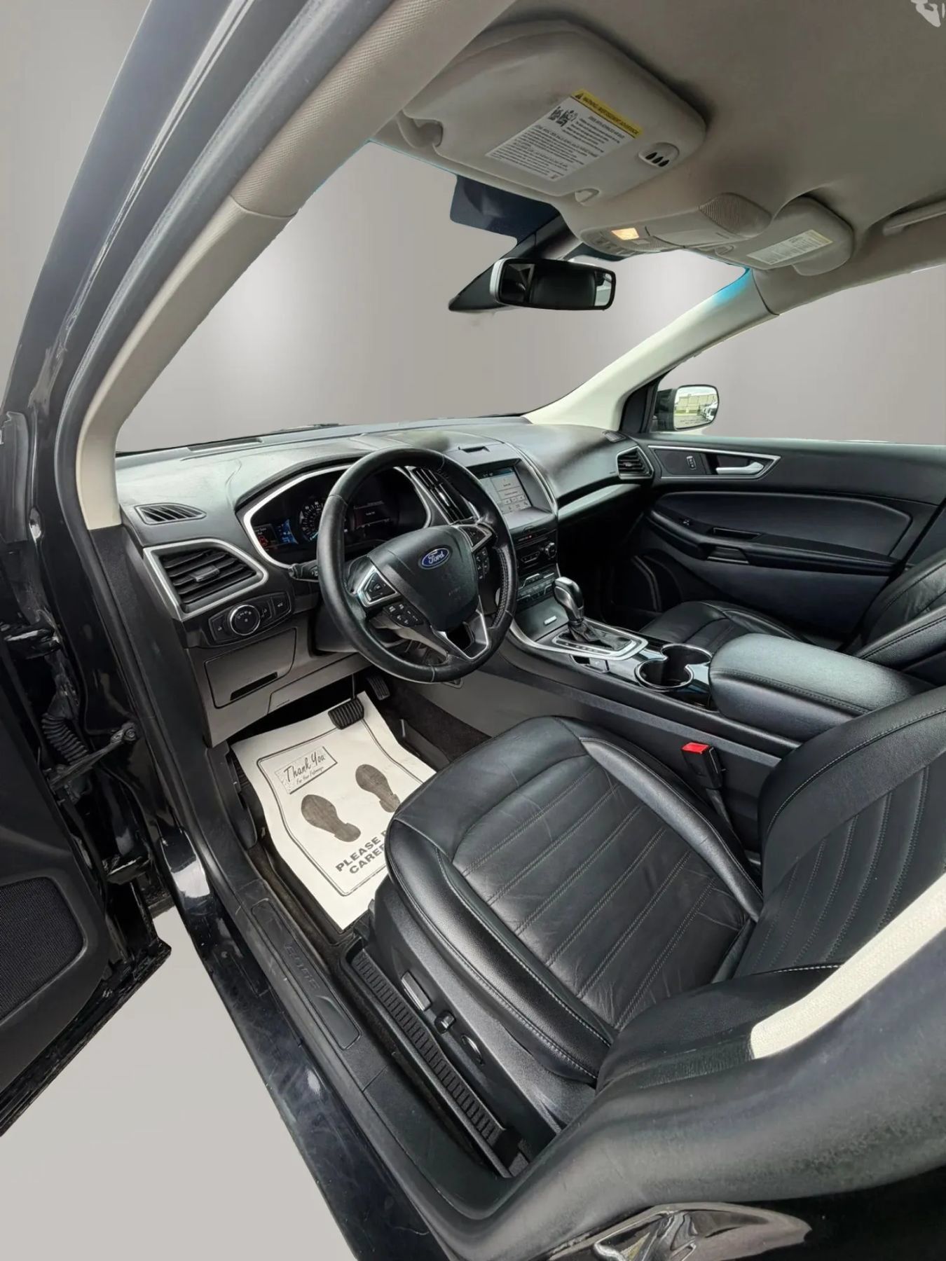 Used 2018 Ford Edge SEL w/ Equipment Group 201A AWD/4WD image 18