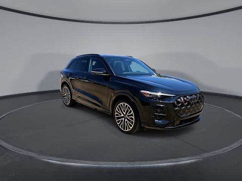 Used 2025 Audi SQ5 Premium Plus AWD/4WD image 2